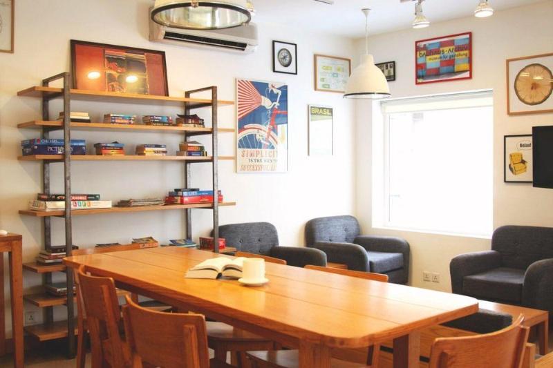Photo of Bloomrooms @ Link Road, 3-star hotel in Delhi (and vicinity)