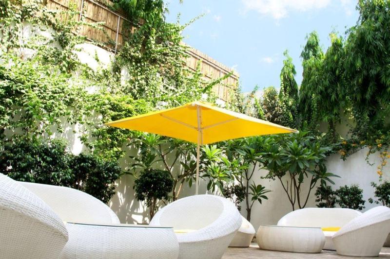 Photo of Bloomrooms @ Link Road, 3-star hotel in Delhi (and vicinity)