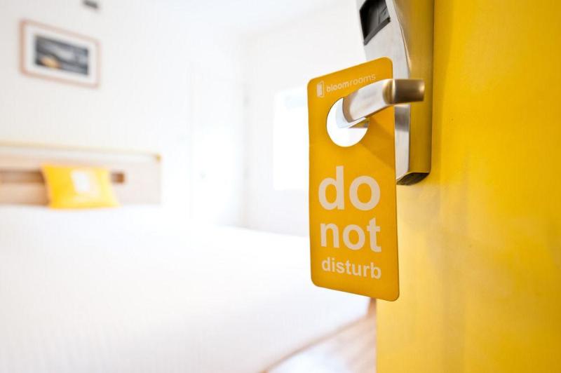 Photo of Bloomrooms @ Link Road, 3-star hotel in Delhi (and vicinity)