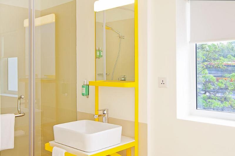 Photo of Bloomrooms @ Link Road, 3-star hotel in Delhi (and vicinity)