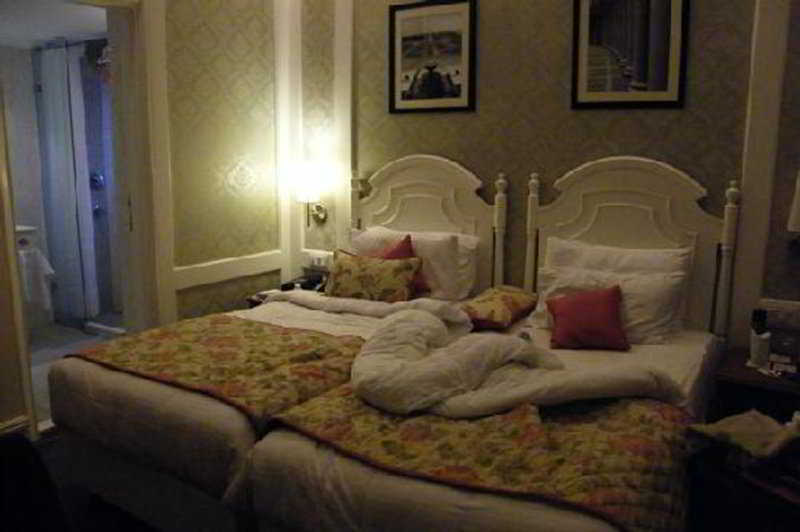 Photo of Hotel Bright, 3-star hotel in Delhi (and vicinity)