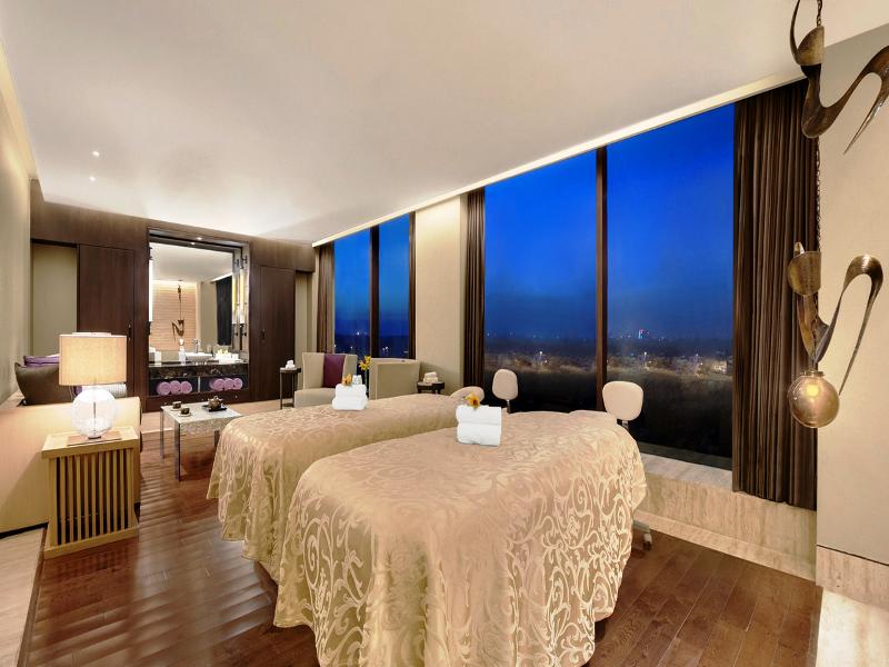 Photo of The Leela Ambience Convention Hotel Delhi, 5-star hotel in Delhi (and vicinity)