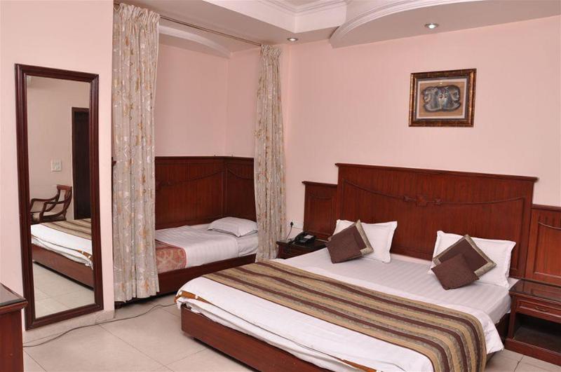 Photo of Hotel Uppal International, 3-star hotel in Delhi (and vicinity)