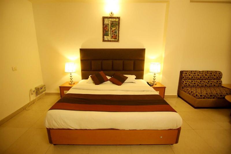 Hotel Parkway Deluxe exterior, 3-Star hotel in Delhi (and vicinity)