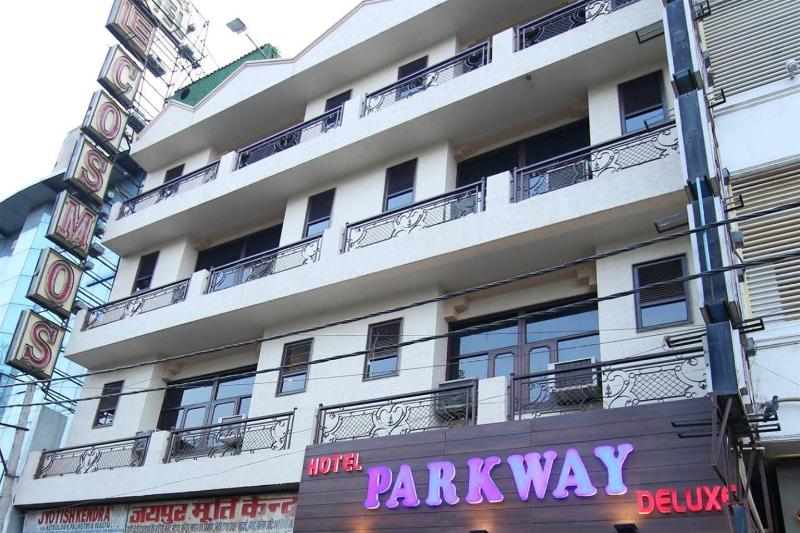 Photo of Hotel Parkway Deluxe, 3-star hotel in Delhi (and vicinity)