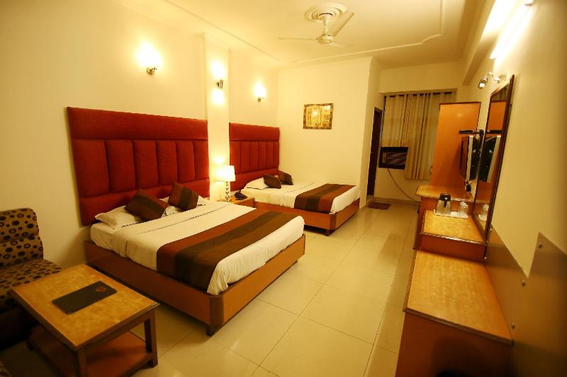 Photo of Hotel Parkway Deluxe, 3-star hotel in Delhi (and vicinity)