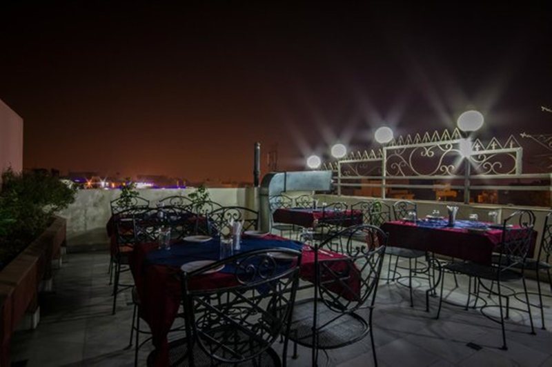 Photo of The Sun Court Hotel Yatri, 3-star hotel in Delhi (and vicinity)