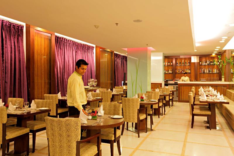 Photo of Country Inn & Suites by Radisson, Delhi Saket, 3-star hotel in Delhi (and vicinity)