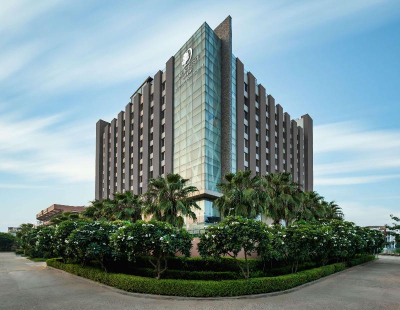 Photo of DoubleTree by Hilton Gurugram Baani Square, 4-star hotel in Gurugram (and vicinity)
