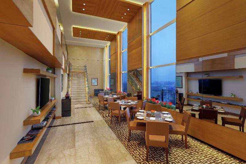 DoubleTree by Hilton Hotel Gurgaon - New Delhi NCR exterior, 5-Star hotel in Gurugram (and vicinity)