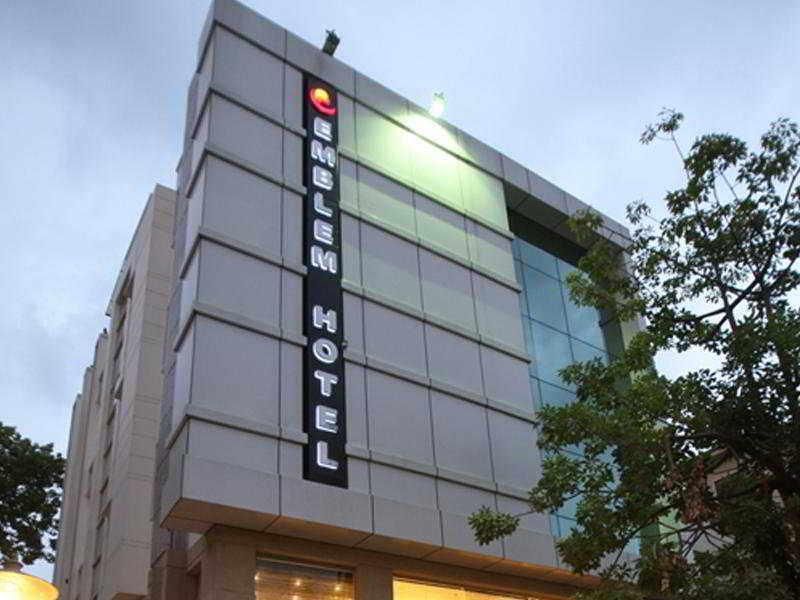 Emblem Hotel, New Friends Colony exterior, 3-Star hotel in Delhi (and vicinity)