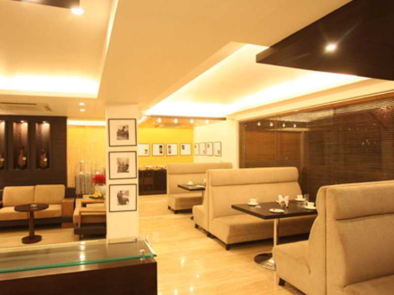Photo of Emblem Hotel, New Friends Colony, 3-star hotel in Delhi (and vicinity)