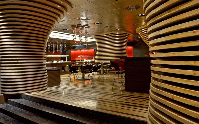 Photo of Le Meridien New Delhi, 5-star hotel in Delhi (and vicinity)