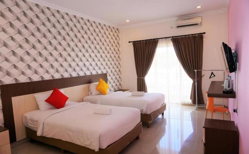The Kanjeng Hotel Kuta, Singapore
