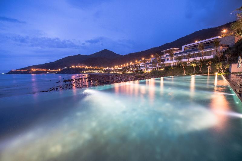 Mia Resort Nha Trang, Singapore