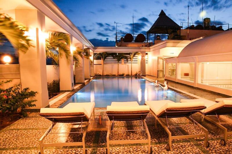 Rembrandt Hotel Nha Trang, Singapore