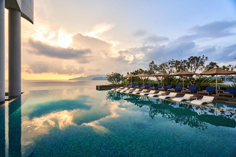 Sheraton Nha Trang Hotel & Spa, Singapore