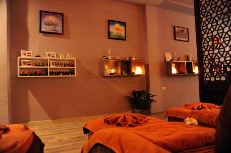 Golden Sunshine Villa Hotel and Travel, Singapore