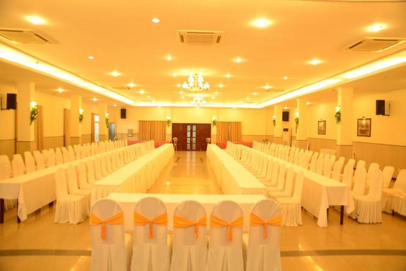 Saigontourane Hotel, Singapore