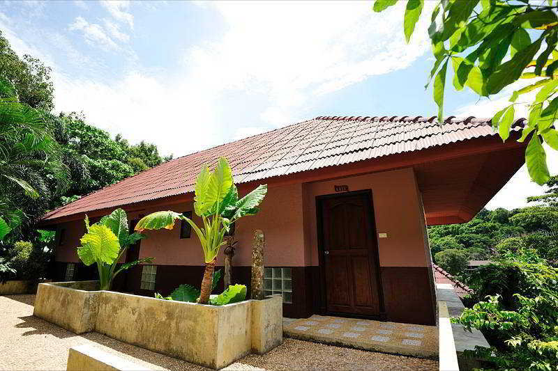 Photo of Phi Phi Arboreal Resort, 3-star hotel in Ko Phi Phi