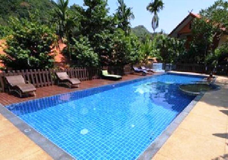 Photo of JJ Bungalow & Guest house, 2-star hotel in Ko Phi Phi