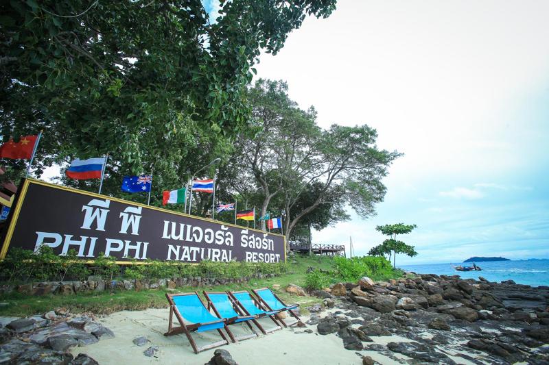 Phi Phi Natural Resort, Singapore