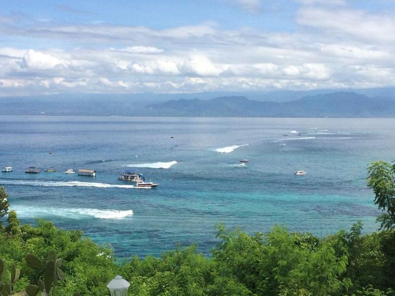 Lembongan Cliff Villas, Singapore