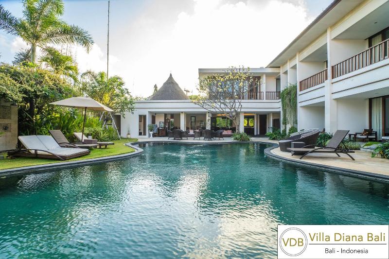 Villa Diana Bali, Singapore