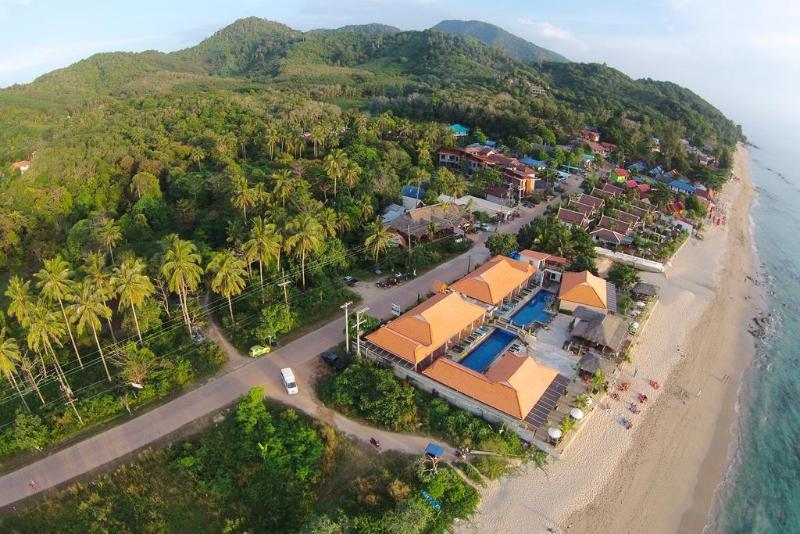 Photo of Peace Paradise Beach, 3-star hotel in Ko Lanta