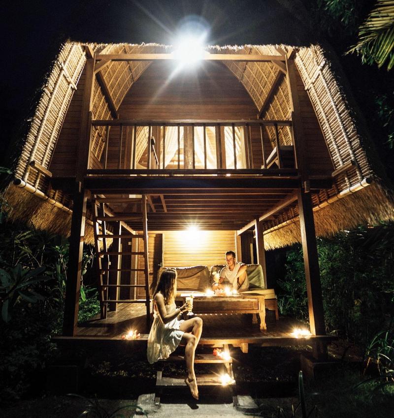 Sukanusa Luxury Huts, Singapore