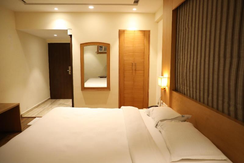Photo of Hotel Mount Manor, 3-star hotel in Chennai (and vicinity)