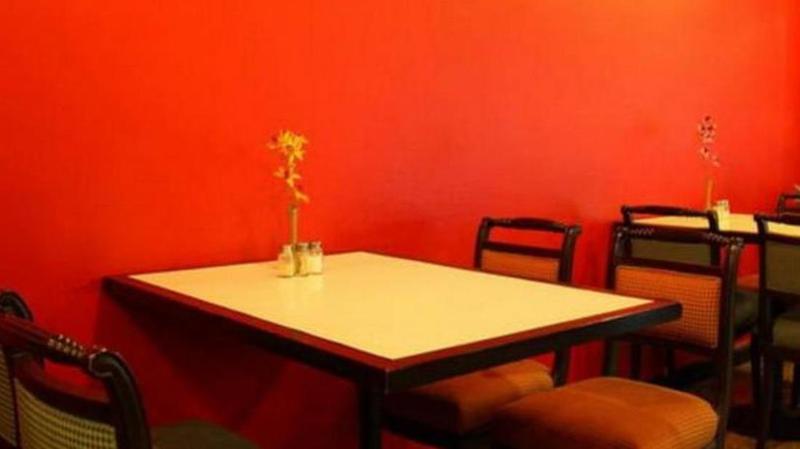 Photo of White Palace Bangkok, 2-star hotel in Bangkok (and vicinity)