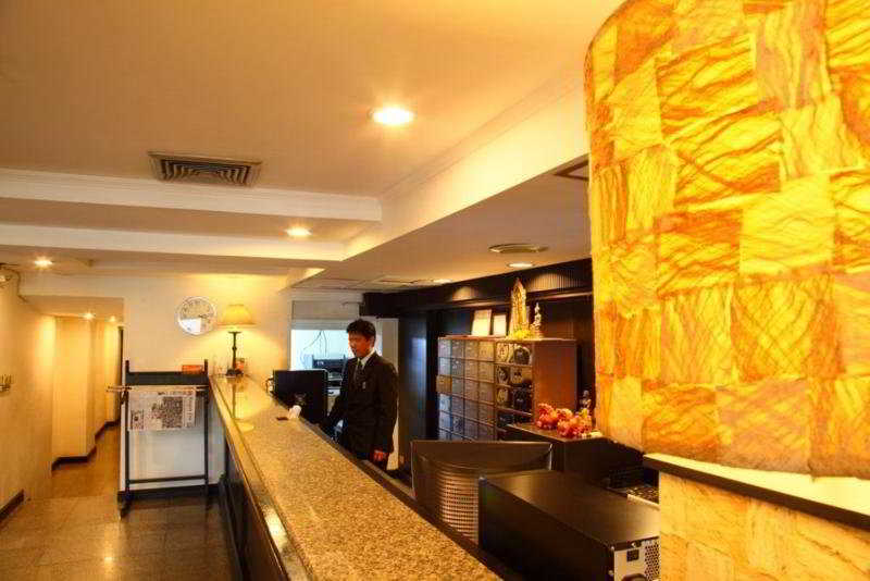 Photo of White Palace Bangkok, 2-star hotel in Bangkok (and vicinity)