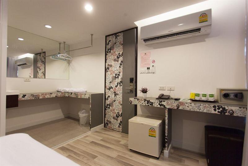 Nantra Ploenchit exterior, 3-Star hotel in Bangkok (and vicinity)