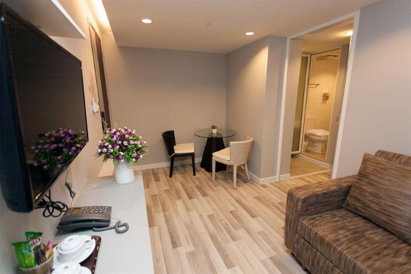 Photo of Nantra Ploenchit, 3-star hotel in Bangkok (and vicinity)