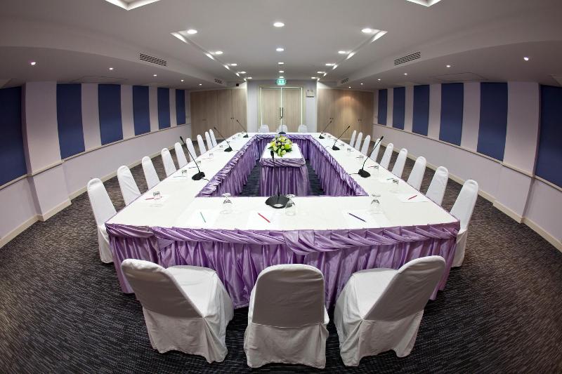 Photo of Trang Hotel Bangkok, 3-star hotel in Bang Khun Phrom
