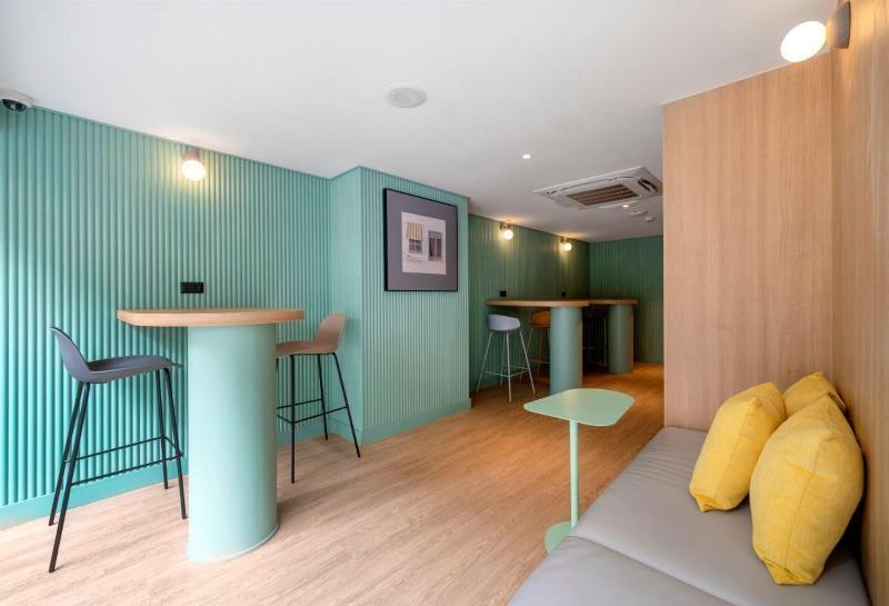 Photo of Myhotel CMYK Ratchada, 3-star hotel in Bangkok (and vicinity)