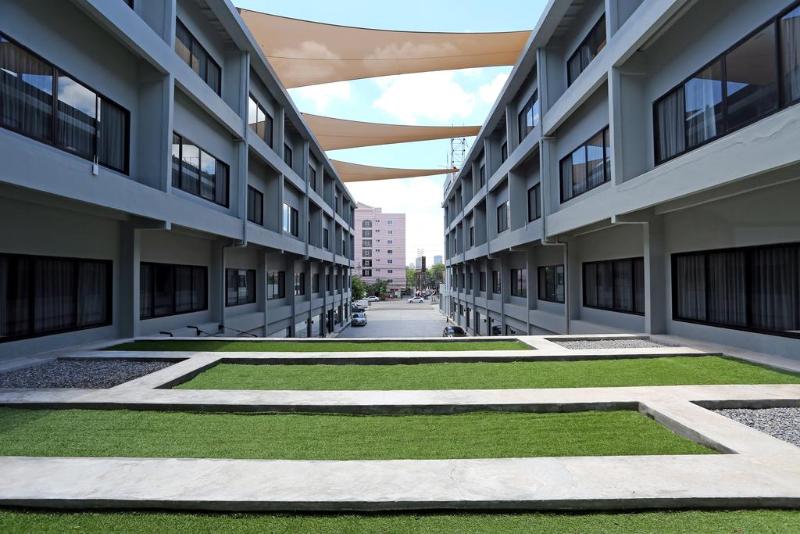 Photo of S Ratchada Leisure Hotel, 5-star hotel in Bangkok (and vicinity)