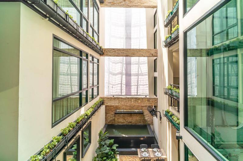 Photo of Amber Boutique Silom Hotel, 3-star hotel in Bangkok (and vicinity)