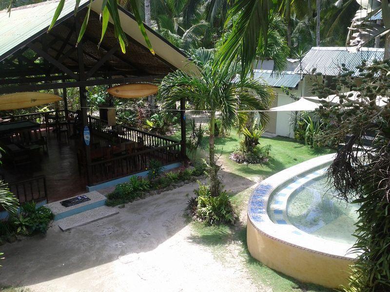 Point 303 Resort, 3-star hotel in General Luna