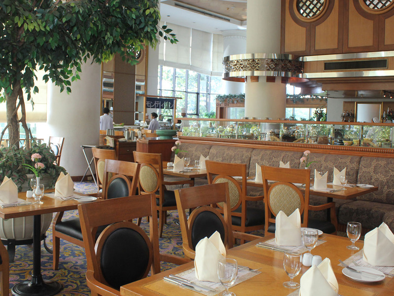 Photo of Montien Riverside Hotel Bangkok, 5-star hotel in Bang Kho Laem