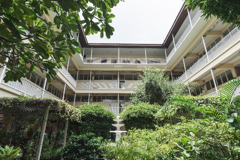 Photo of Feung Nakorn Balcony Rooms and Cafe hotel in Bangkok (and vicinity)