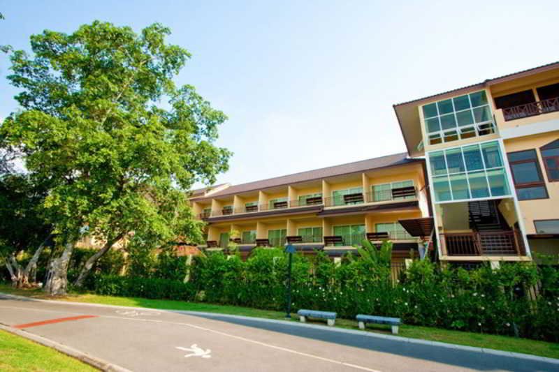 Photo of Suphan Lake Hometel, 3-star hotel in Bangkok (and vicinity)