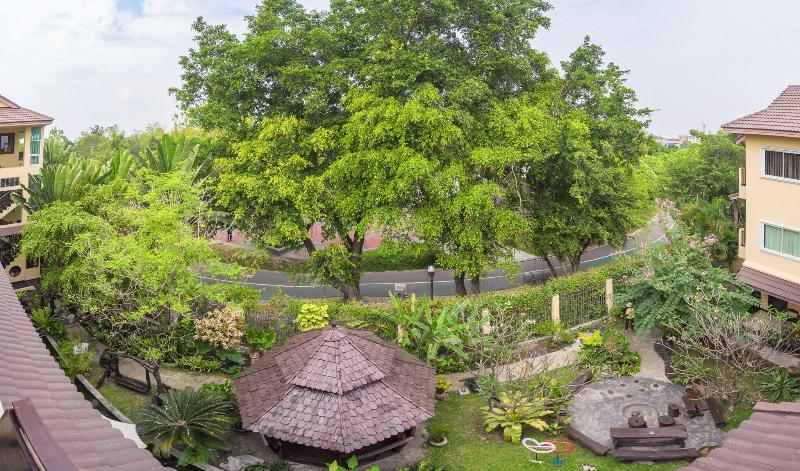 Photo of Suphan Lake Hometel, 3-star hotel in Bangkok (and vicinity)