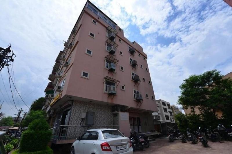 Photo of Hotel Mohit Palace, 3-star hotel in Jaipur District