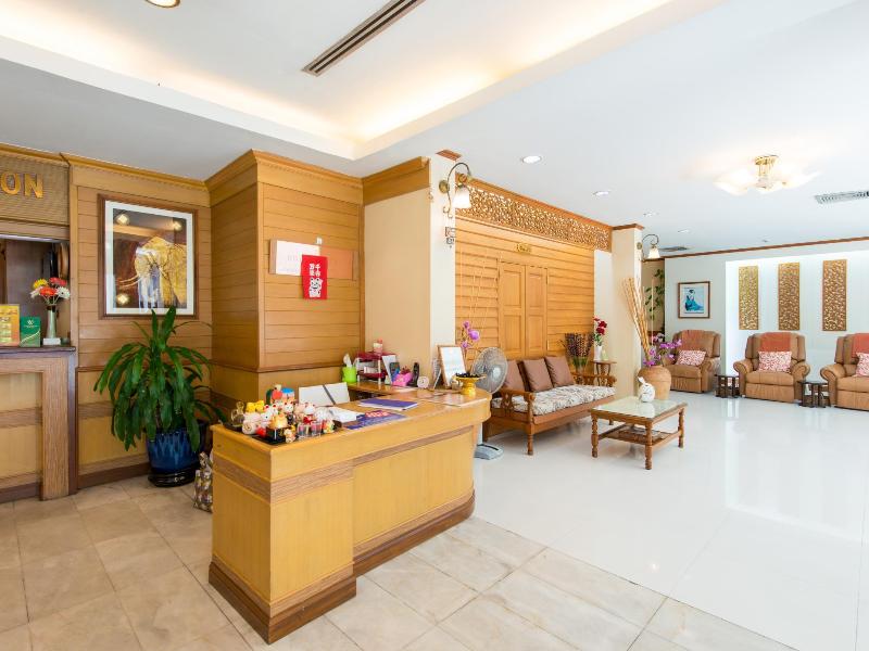 Photo of Wall Street Inn, 2-star hotel in Bangkok (and vicinity)