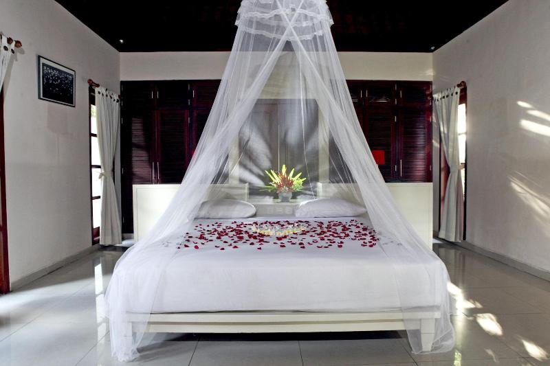 Natah Bale Villas, Singapore