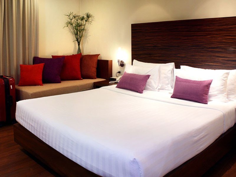 Photo of St James Hotel, 3-star hotel in Bangkok (and vicinity)