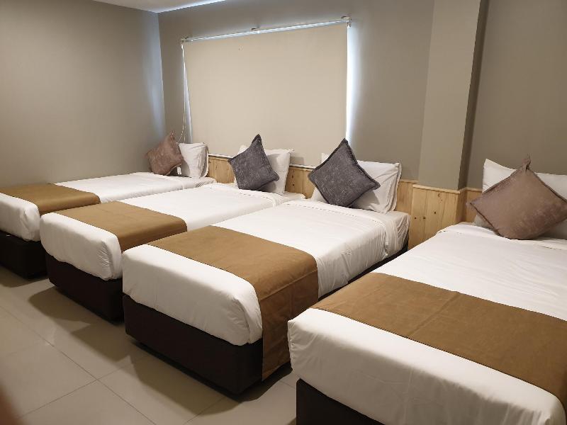 Photo of Grand Alpine, 3-star hotel in Bangkok (and vicinity)