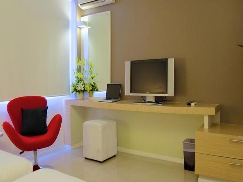 Photo of Grand Alpine, 3-star hotel in Bangkok (and vicinity)